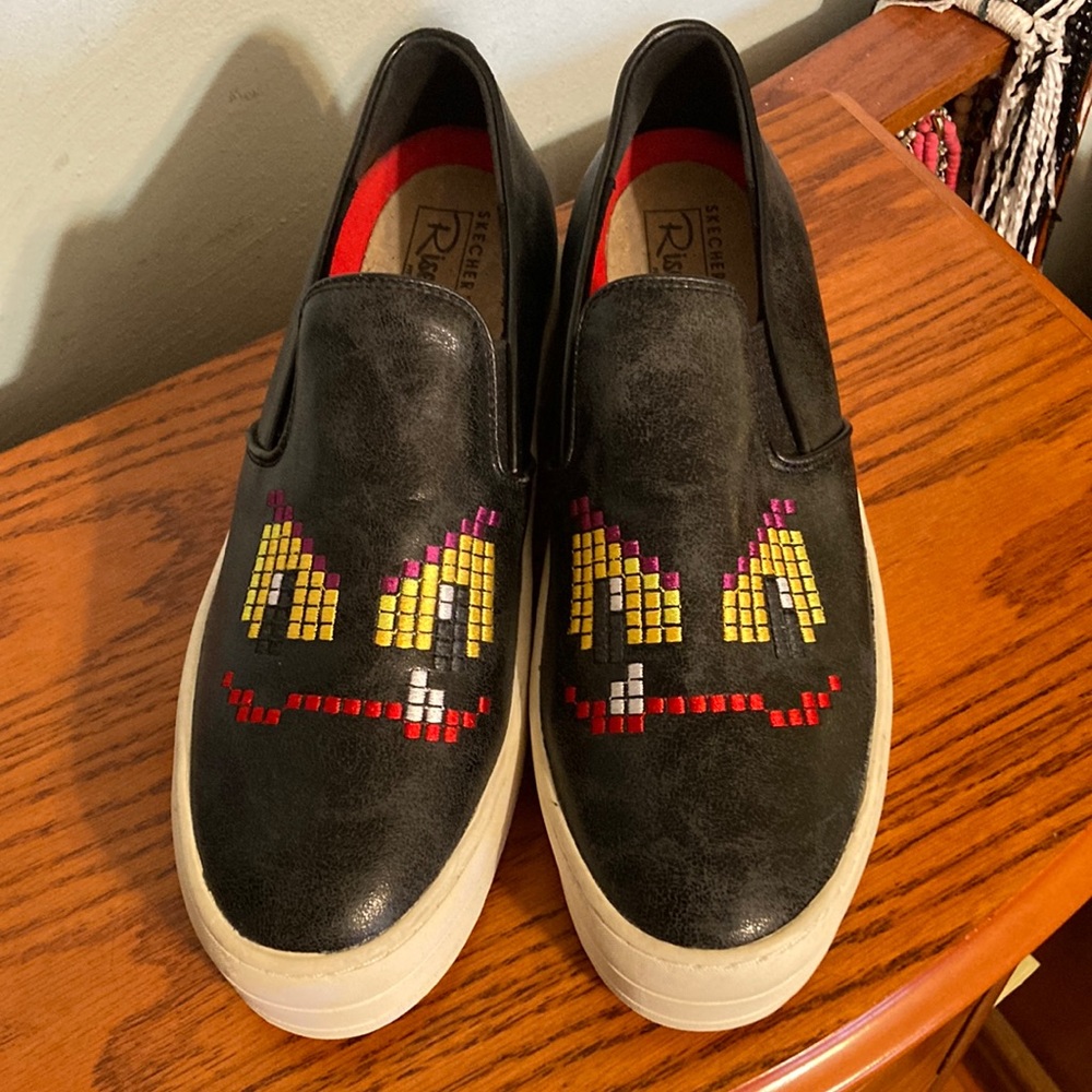 Skechers New Street Rise fit Grimace Womens SZ 8